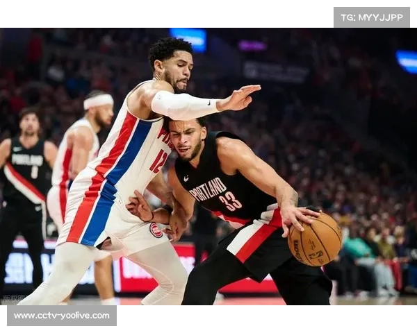 杜伦26+10统治内线，活塞险胜开拓者止连败