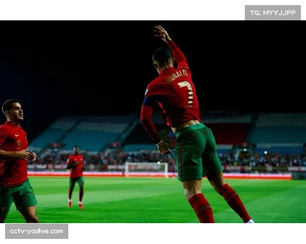 镜头聚焦：首批体验“球员视角VR直播”的球迷在伯纳乌包厢内的反应